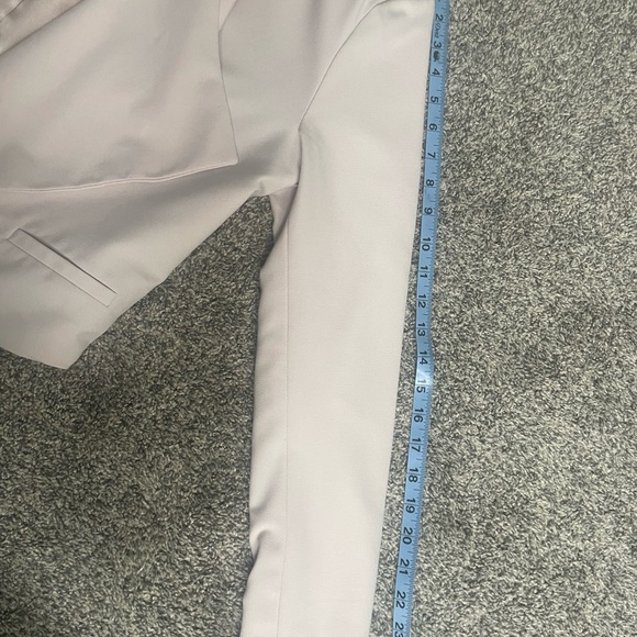 Blazer - Picture 9 of 10